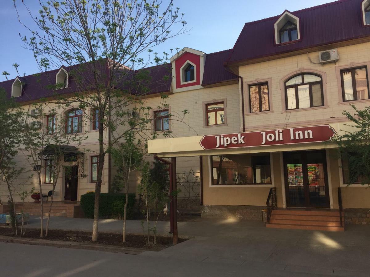 נוקוס Jipek Joli Inn מראה חיצוני תמונה